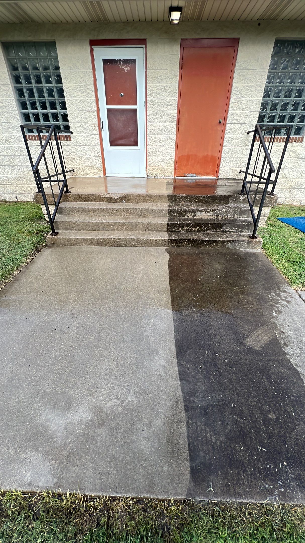 Concrete Cleaning in Pittsburg, KS